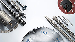 Bosch Professional tools: metal drill bits, saw blades, and accessories on a white background.