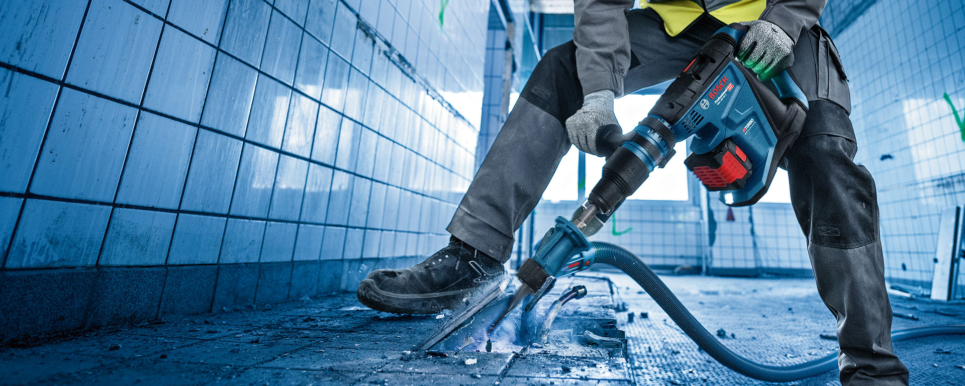 Dust solutions for chiselling concrete Bosch Professional
